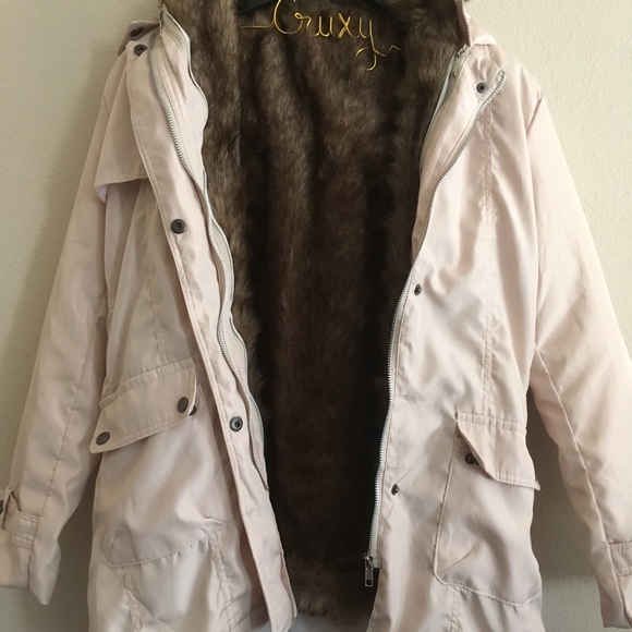 Jackets & Blazers - Beige Jacket w/fur lining
